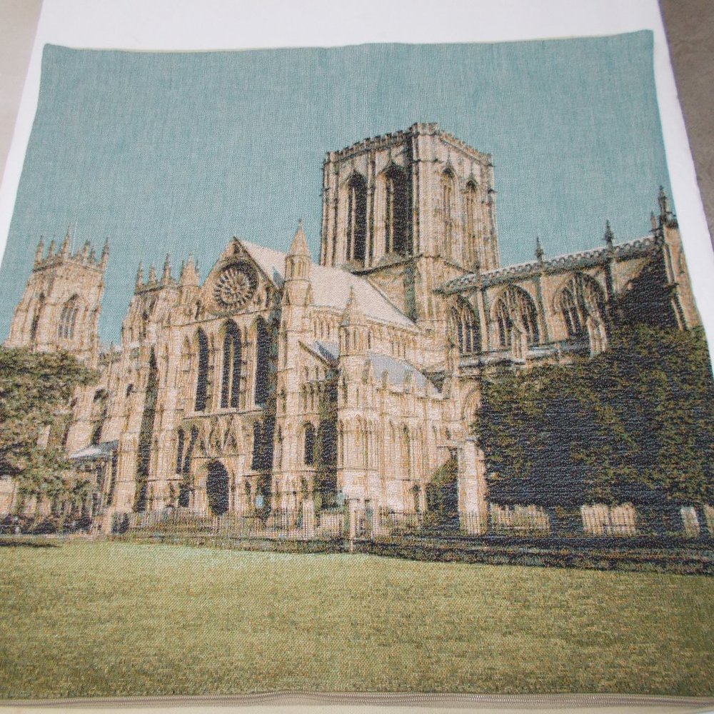 EUC Tapestry Pillow Cover With Zipper - Picture 1 of 8